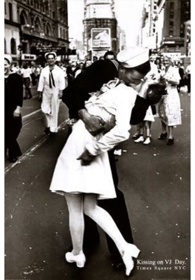 Beso en Times Square (POSTER)